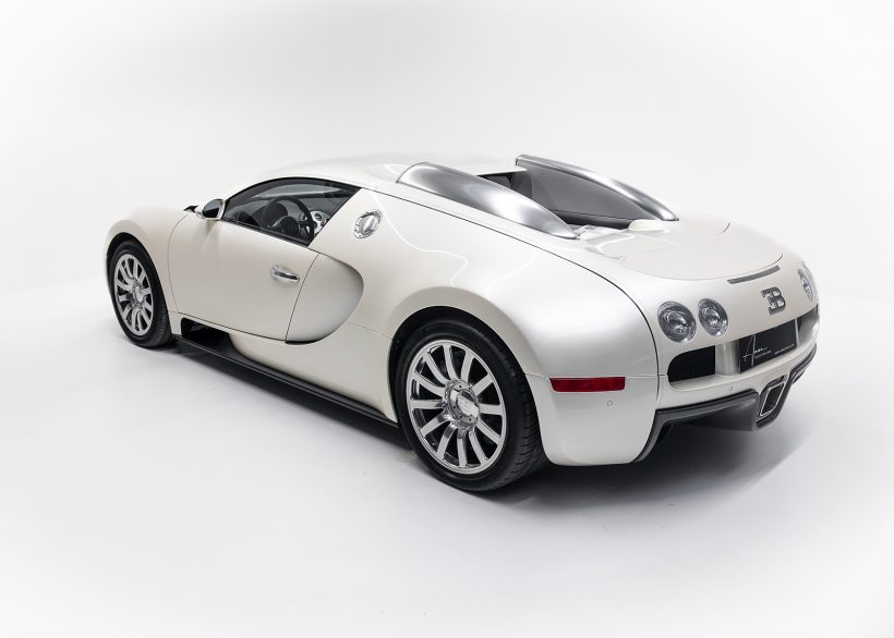 230130_Bugatti Veyron-1