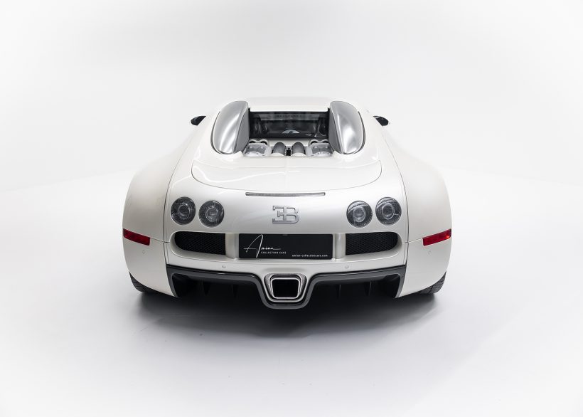 230130_Bugatti Veyron-2