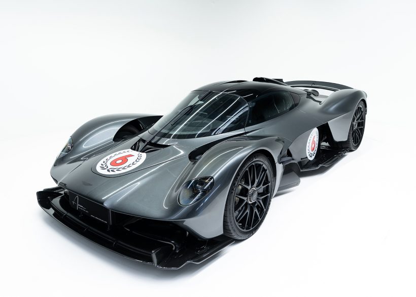 R5107216 Aston Martin Valkyrie