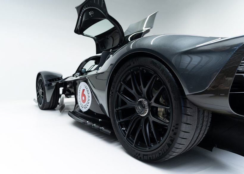 R5107308 Aston Martin Valkyrie