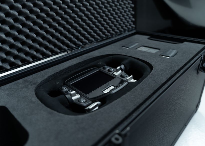 R5107329 Aston Martin Valkyrie