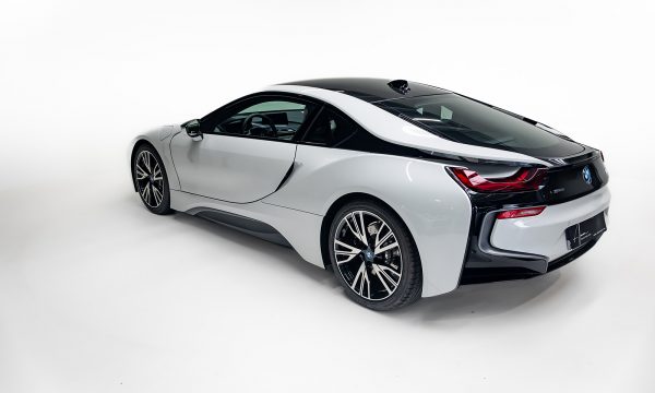 BMW i8 Pure Impulse