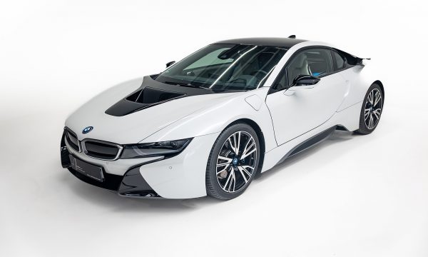 BMW i8 Pure Impulse
