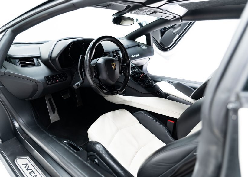 Lamborghini Aventador Roadster