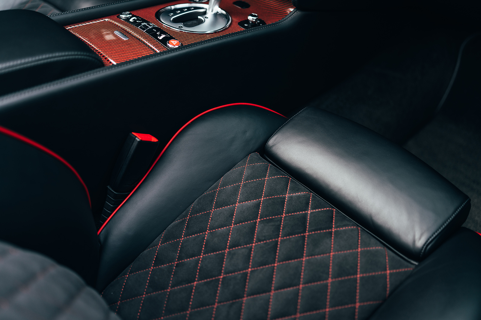 R5100825 Bentley Continental GTC Supersports (ISR-Optik)