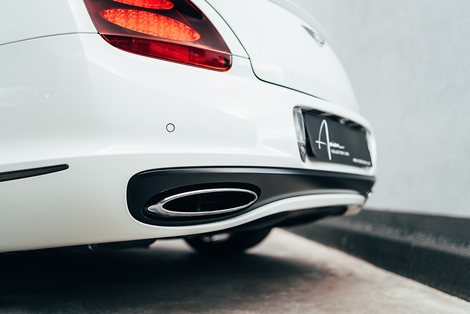 R5100842 Bentley Continental GTC Supersports (ISR-Optik)