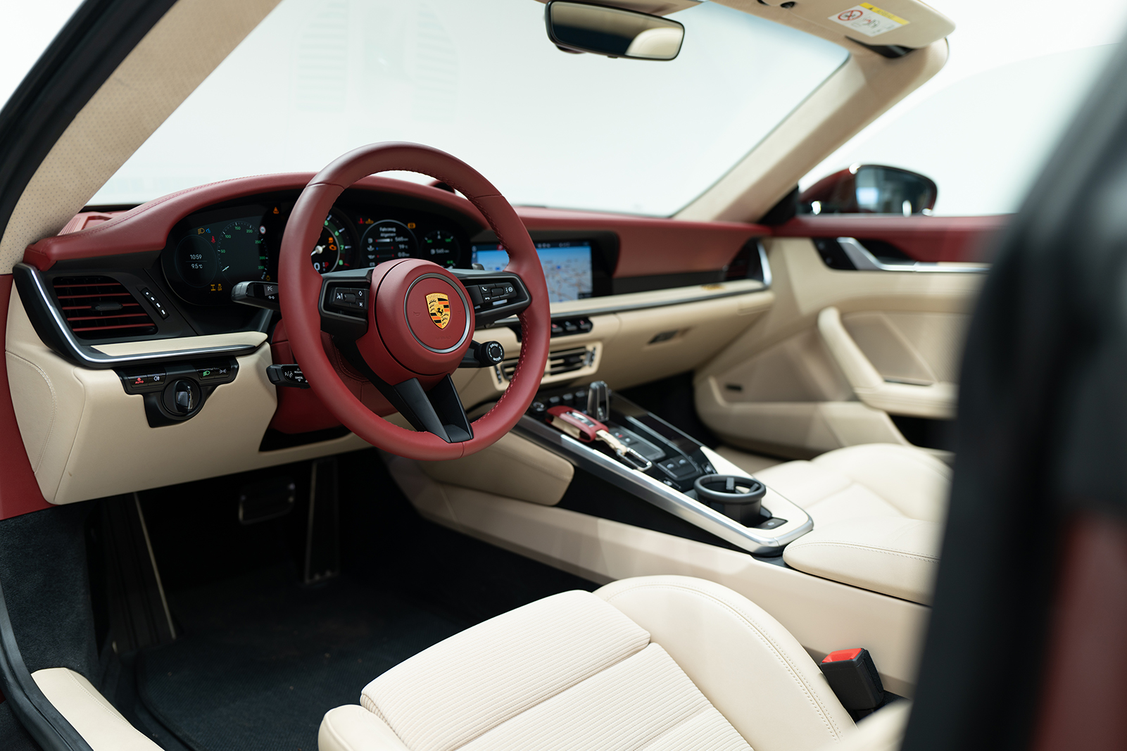 Porsche (992) 911 Targa 4S Heritage Edition