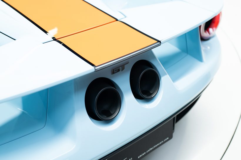R5109045 Ford GT Heritage Edition